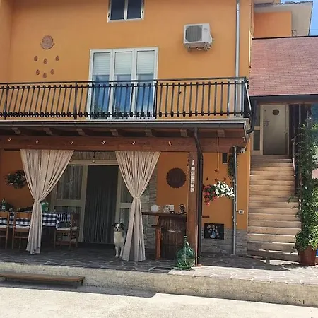 Casa Dei Nonni * Roccascalegna